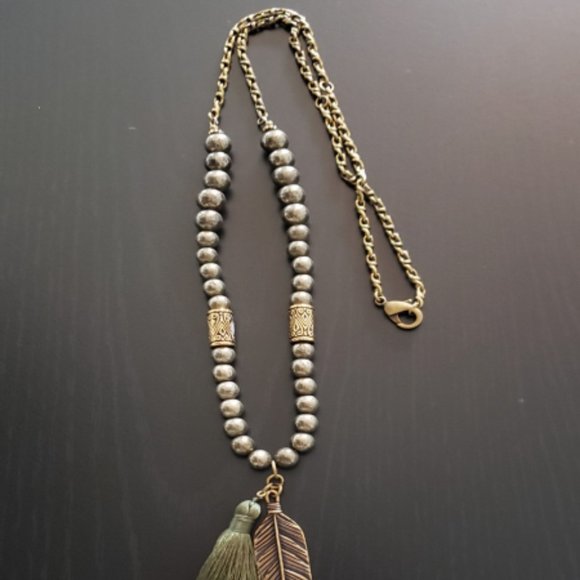 Feather Tassle Necklace - Picture 2 of 2